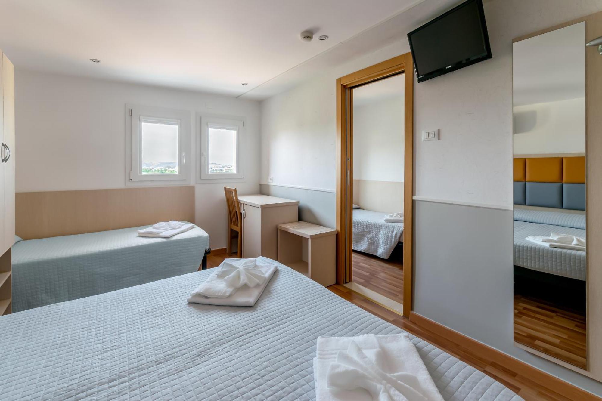 Hotel Stresa Rimini Extérieur photo
