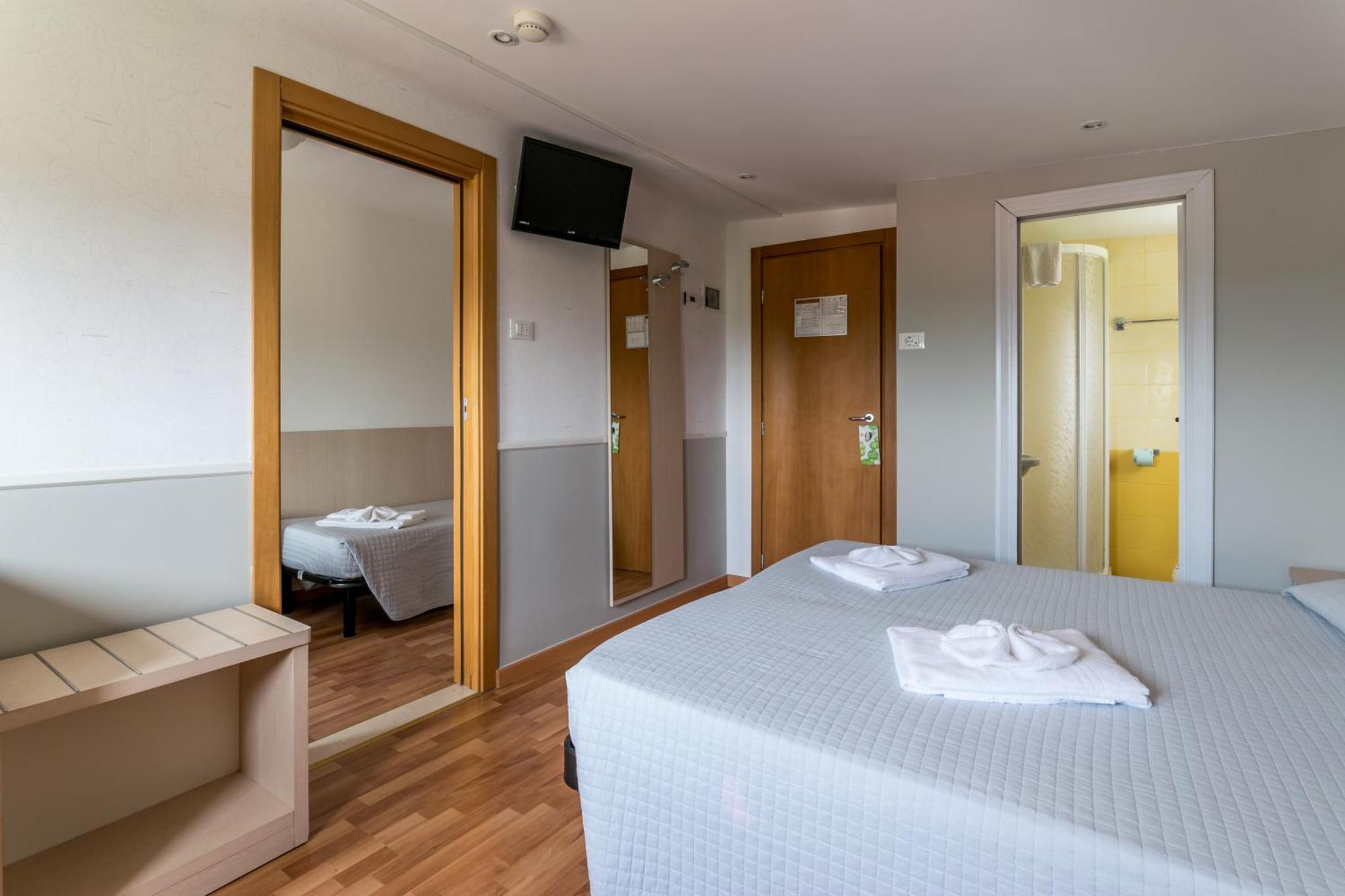 Hotel Stresa Rimini Extérieur photo