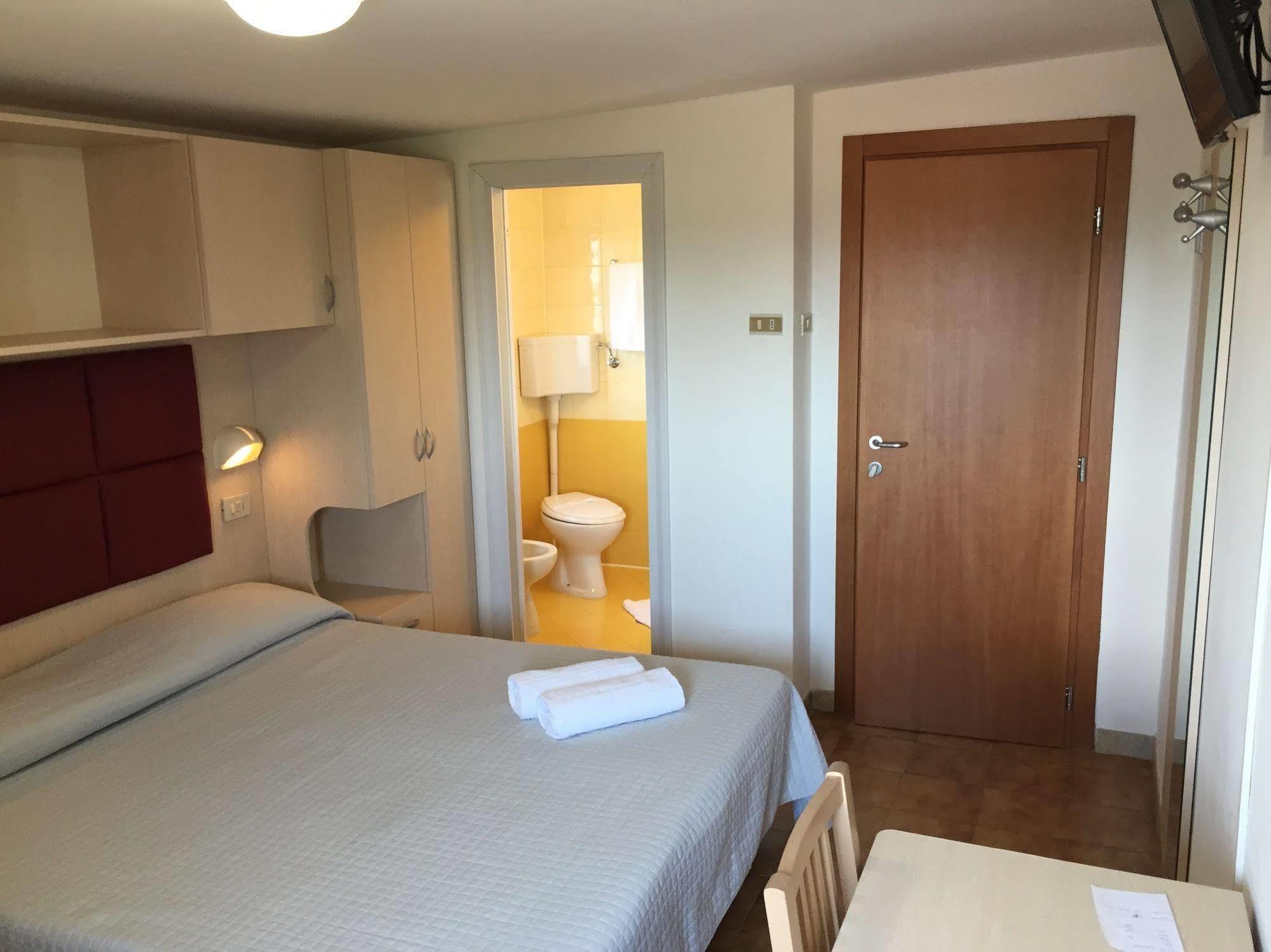 Hotel Stresa Rimini Extérieur photo