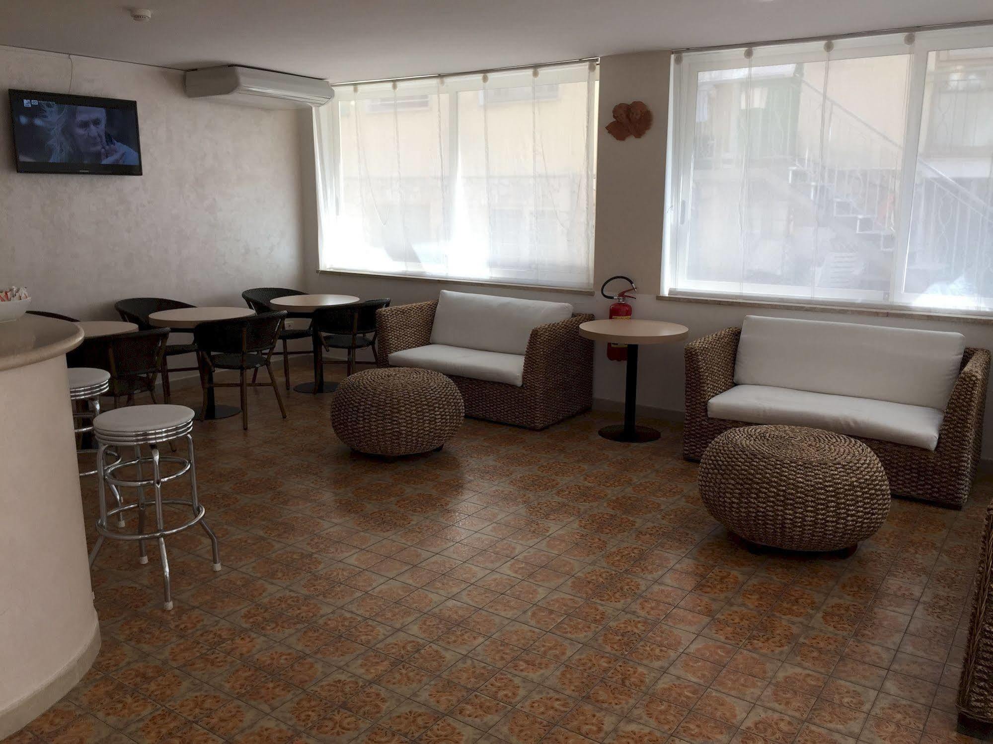 Hotel Stresa Rimini Extérieur photo