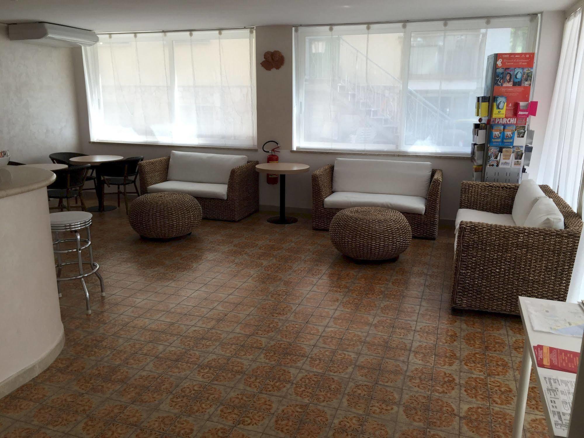 Hotel Stresa Rimini Extérieur photo